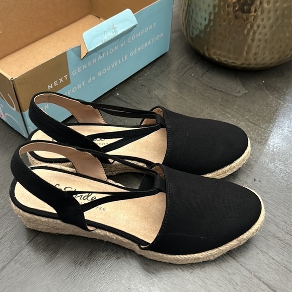 LIFESTRIDE Katrina 2 Wedge Espadrilles - Picture 5 of 9